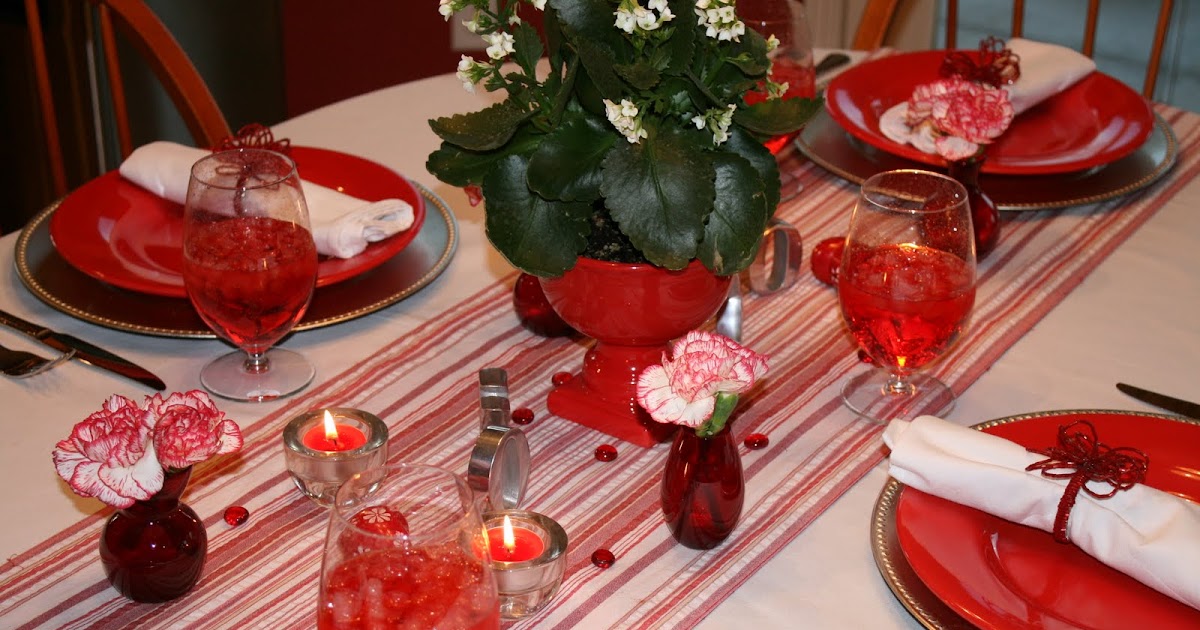 everything to entertain: Valentine Table