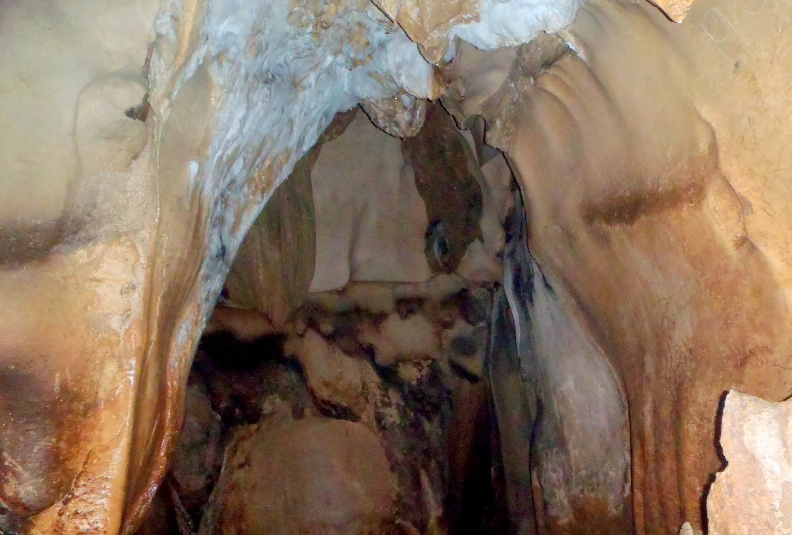 Pinagrealan Cave