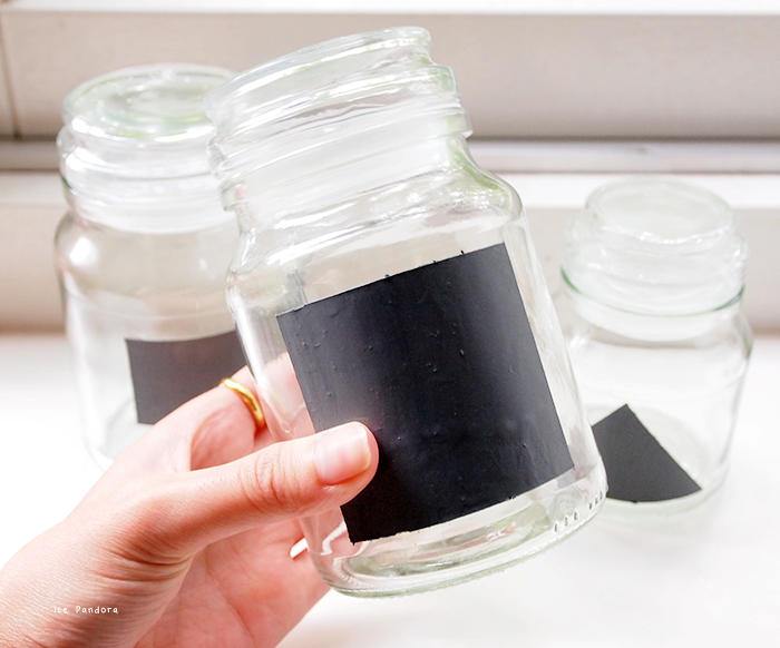 DIY chalkboard glass jars