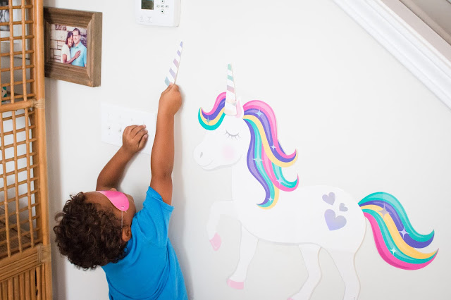pin the horn on the unicorn party game