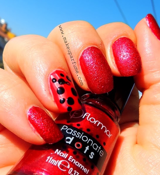 Makeuparfume Guzellik Blogu Makyaj Parfum Alisveris Bakim Beauty Makeup Skincare Flormar Passionate Dots Yeni Koleksiyondan Kum Efektli Oje Ile Nail Art