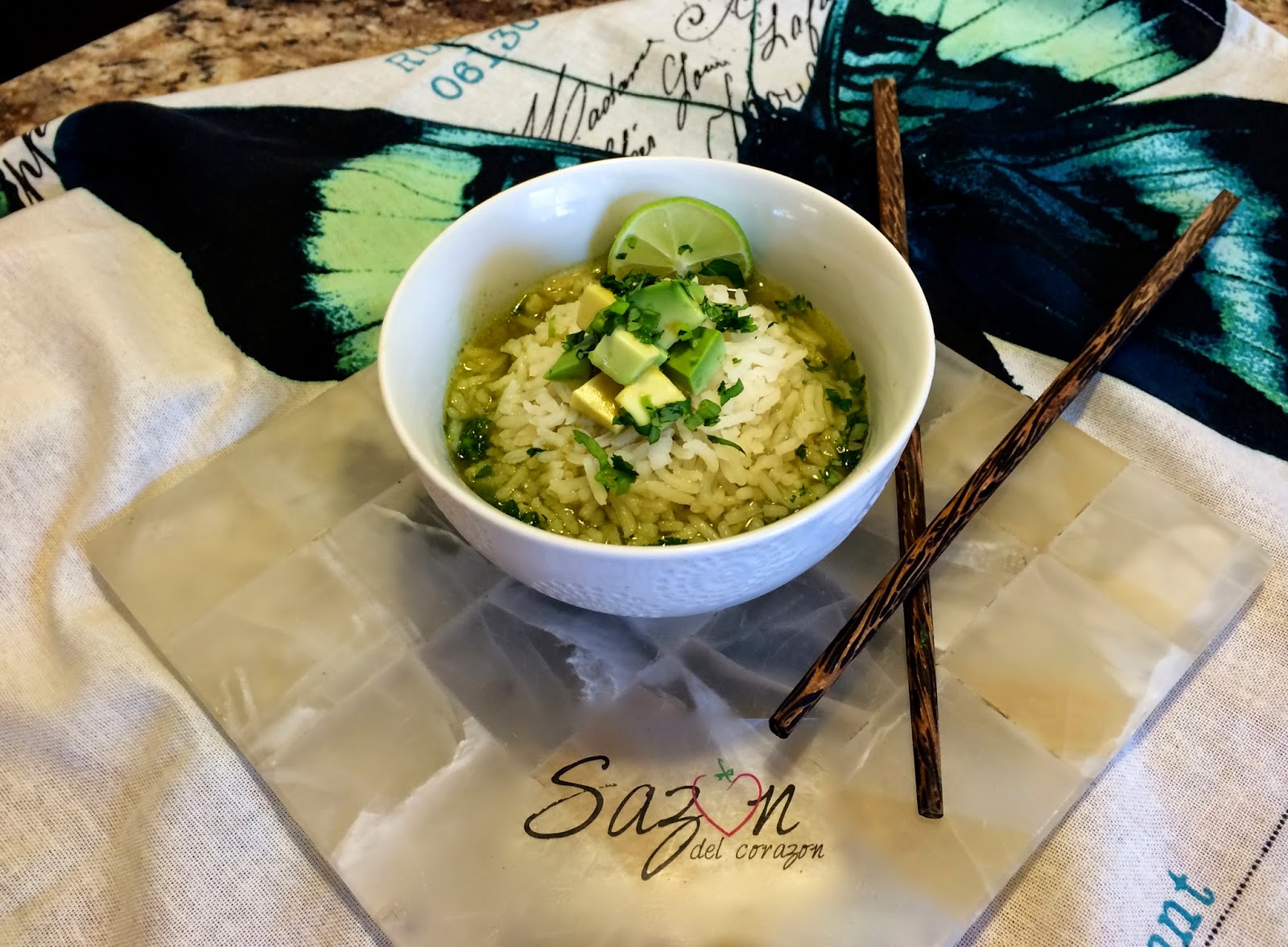 Sazón del corazón: Arroz con consomé verde al jengibre