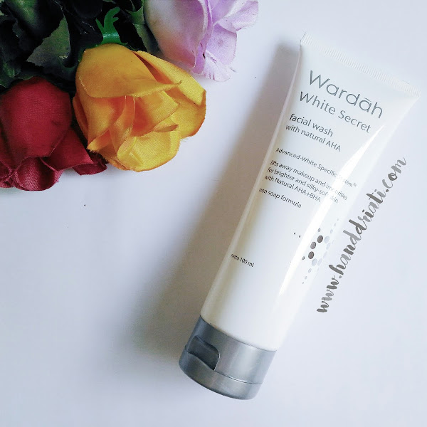 Review Wardah White Secret Facial Wash With Natural AHA