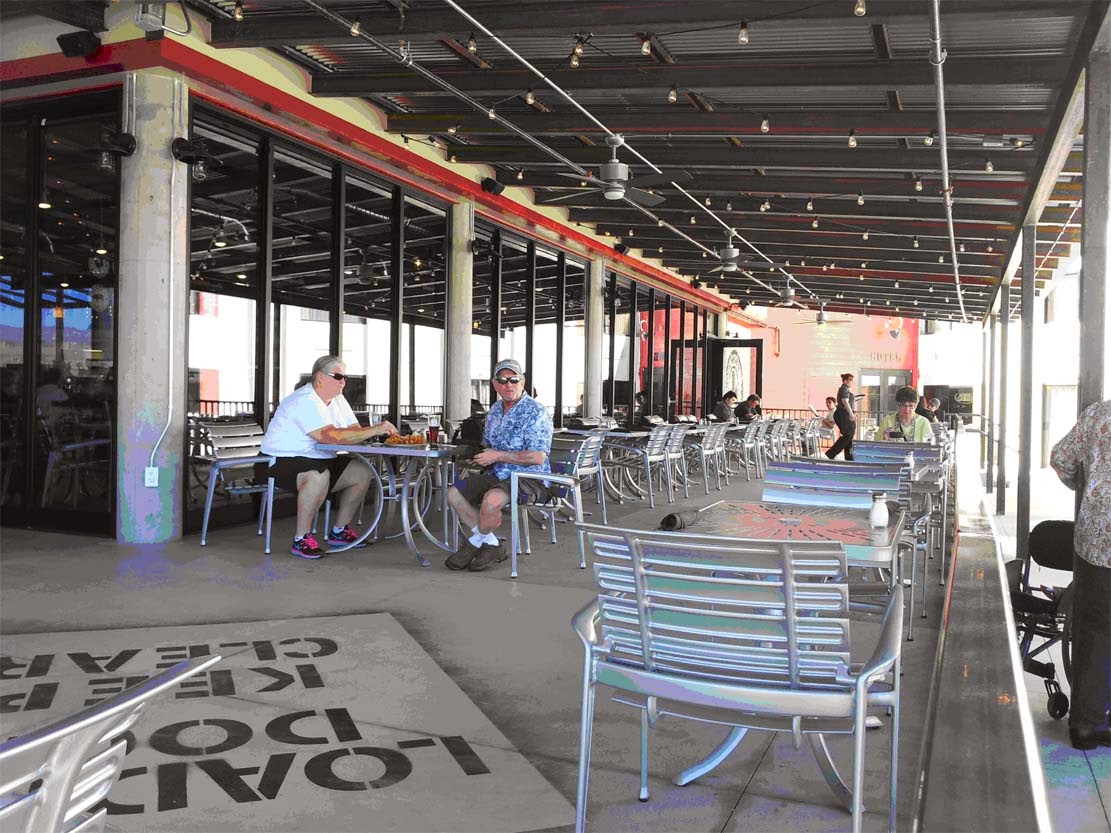 Laughlin Buzz Review Loading Dock Bar & Grill at Colorado Belle