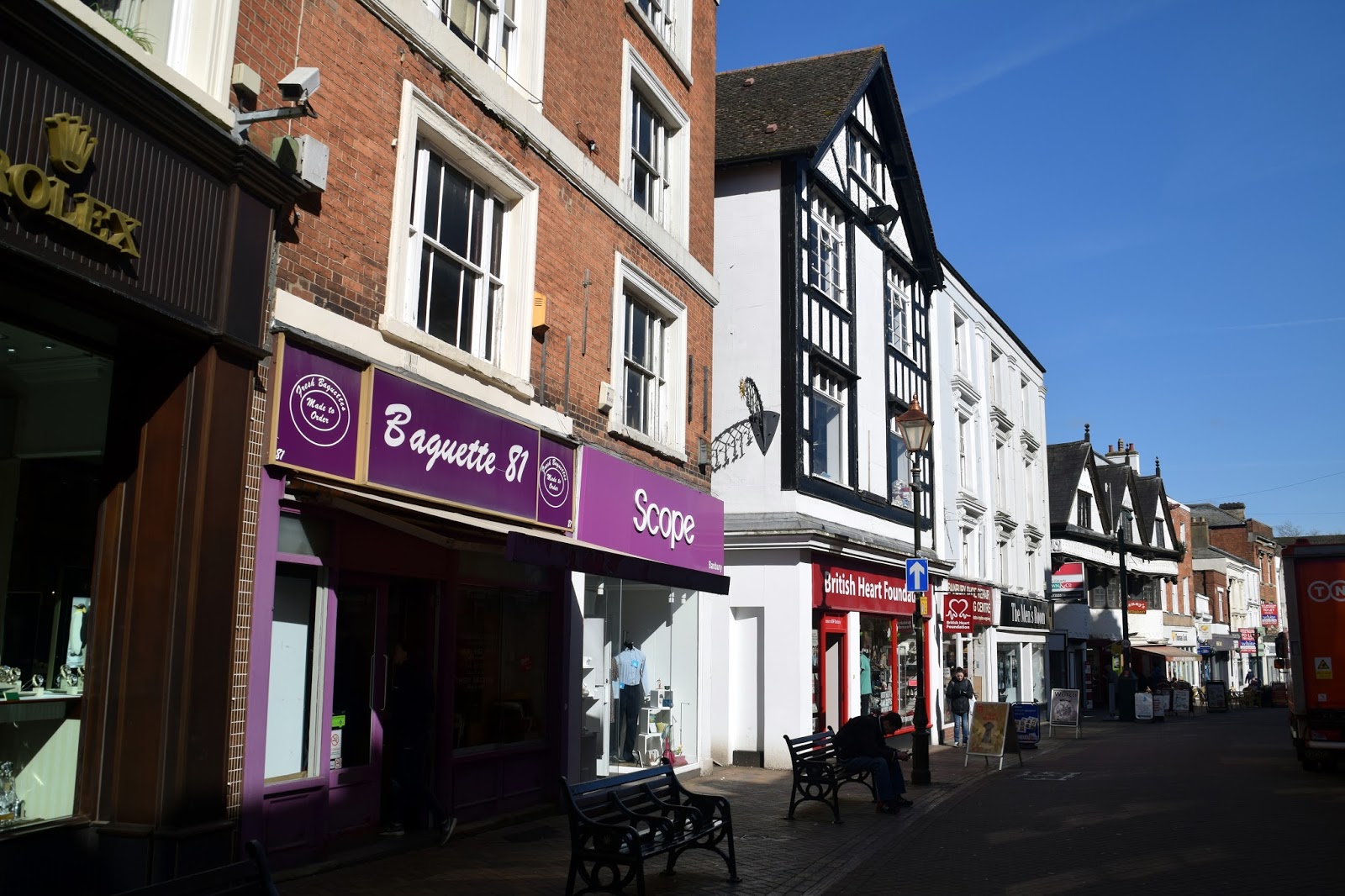 Enjoy your time with beautiful places Banbury is a market town in