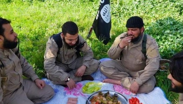 isis leader food poisoned iraq