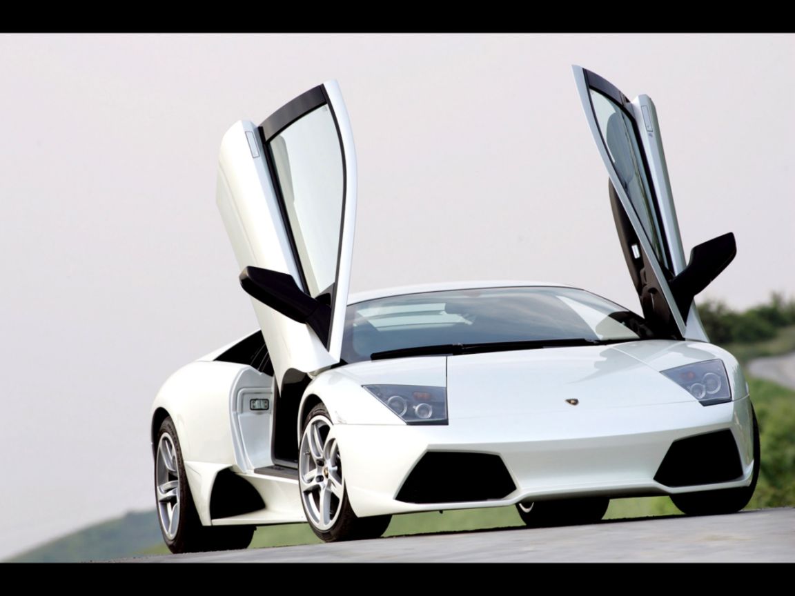 Lamborghini Murcielago LP640   White Front Angle Open Doors