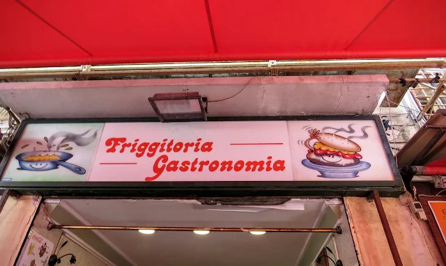 Streat Palermo Tour Sicily - Friggitoria gastronomia da Arianna
