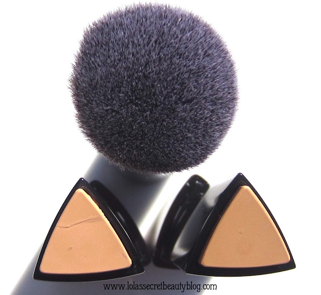 lola's secret beauty blog HOURGLASS Vanish Seamless Finish Foundation