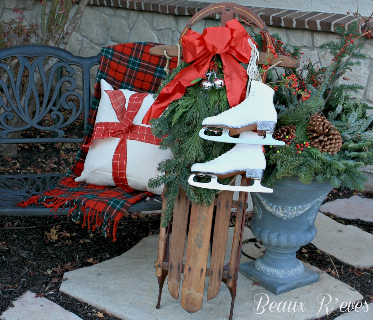 Beaux R'eves: Christmas Curb Appeal