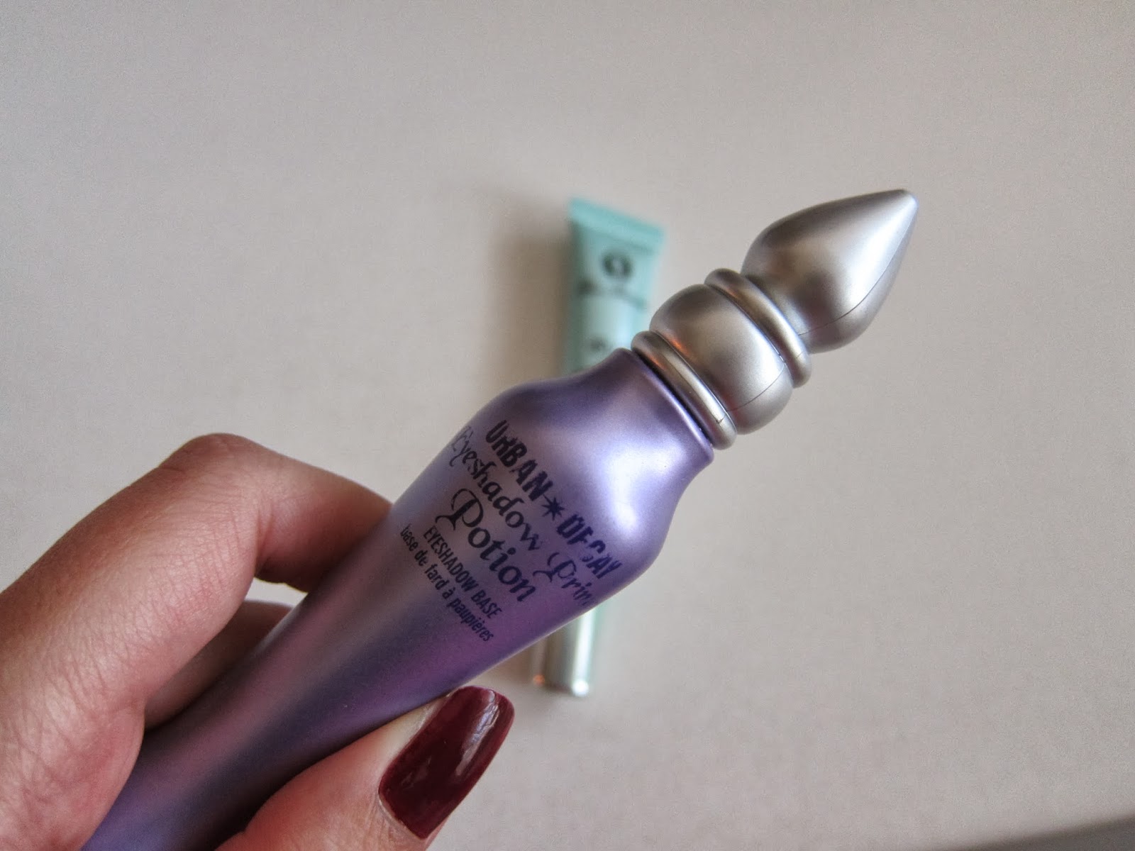 Black Pearl Lovex Life Saver! Eye Primer for Oily Eyelids