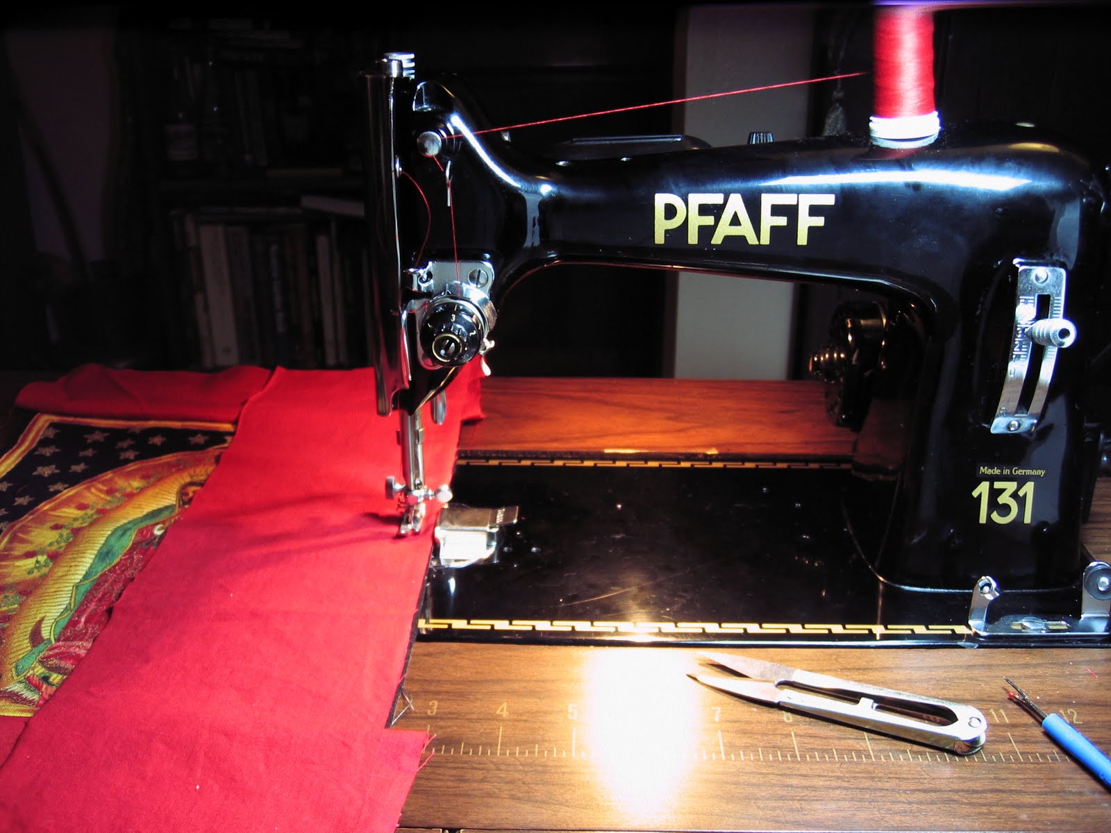 DragonPoodle Studio Smackdown Singer 201 vs. Pfaff 131, from Anne Graham