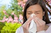 Προσοχή στην Αλλεργική ρινίτιδα. Προκαλεί συνάχι, μπουκωμένη μύτη, πονοκέφαλο, φτέρνισμα, ξηρό βήχα. Μέτρα πρόληψης και Φυσικοί τρόποι αντιμετώπισης  