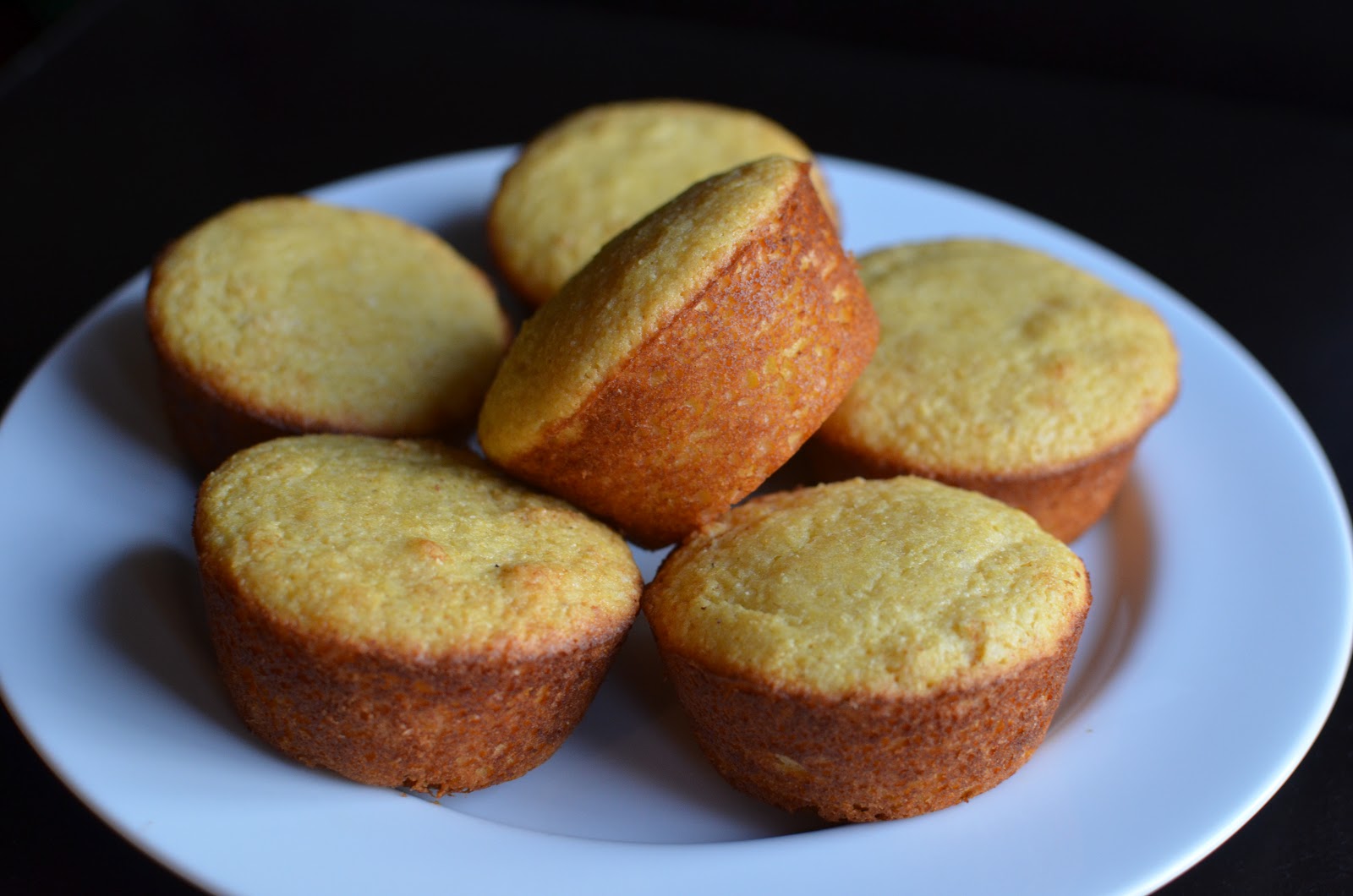 Playing with Flour: Honey corn muffins