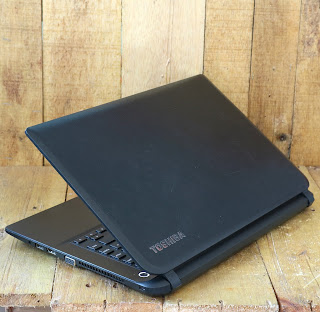 Laptop Second Toshiba Satellite C40D-B 