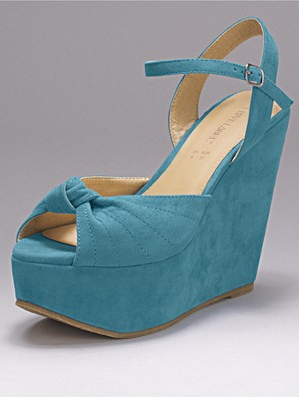 Giveaway: very.co.uk Wedges - A LITTLE OBSESSED