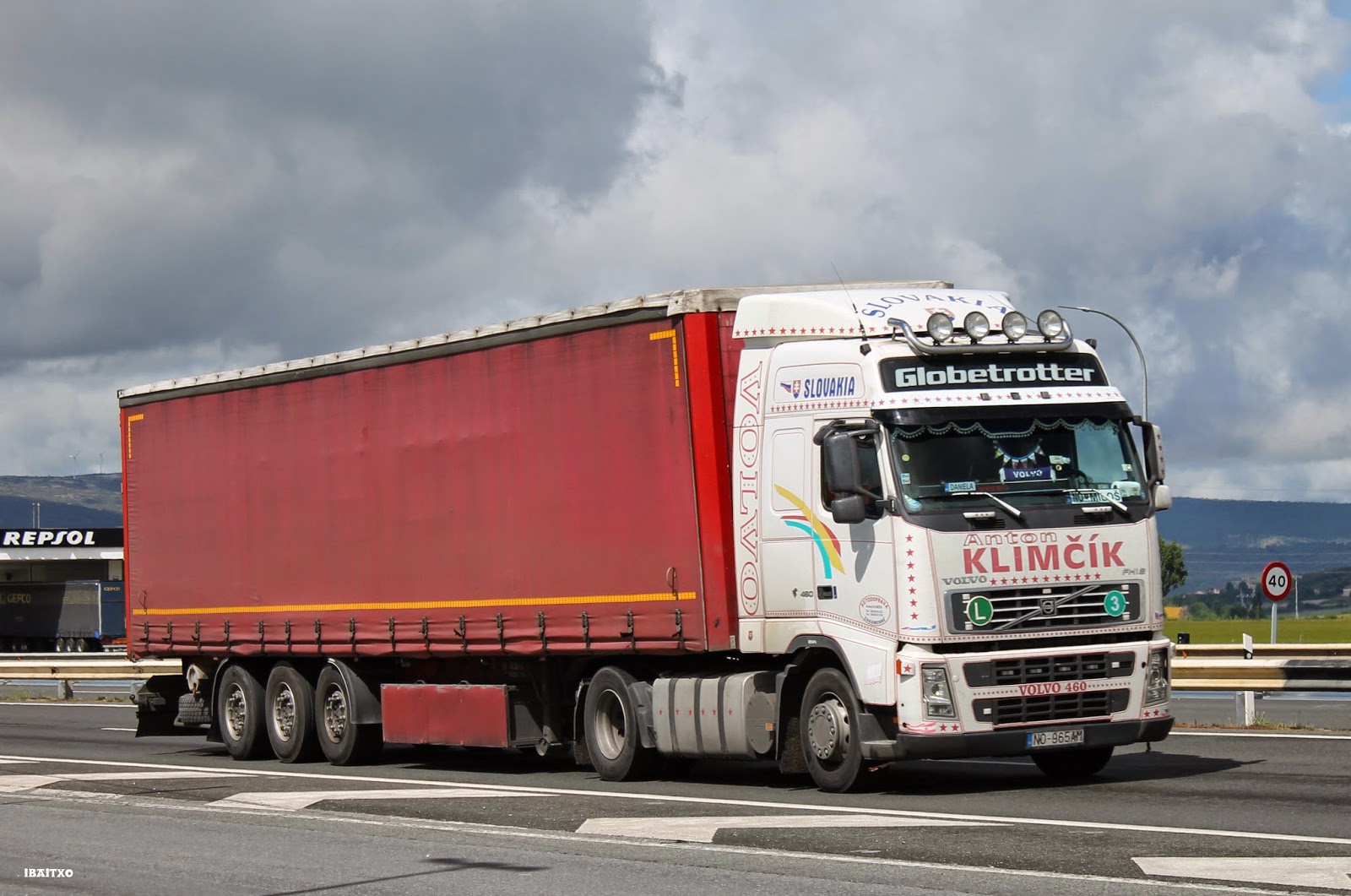 Copricruscotti Per Volvo FH2: Compatibile 2002-2008, Colore Rosso, Materiale PVC Resistente - Foto 6