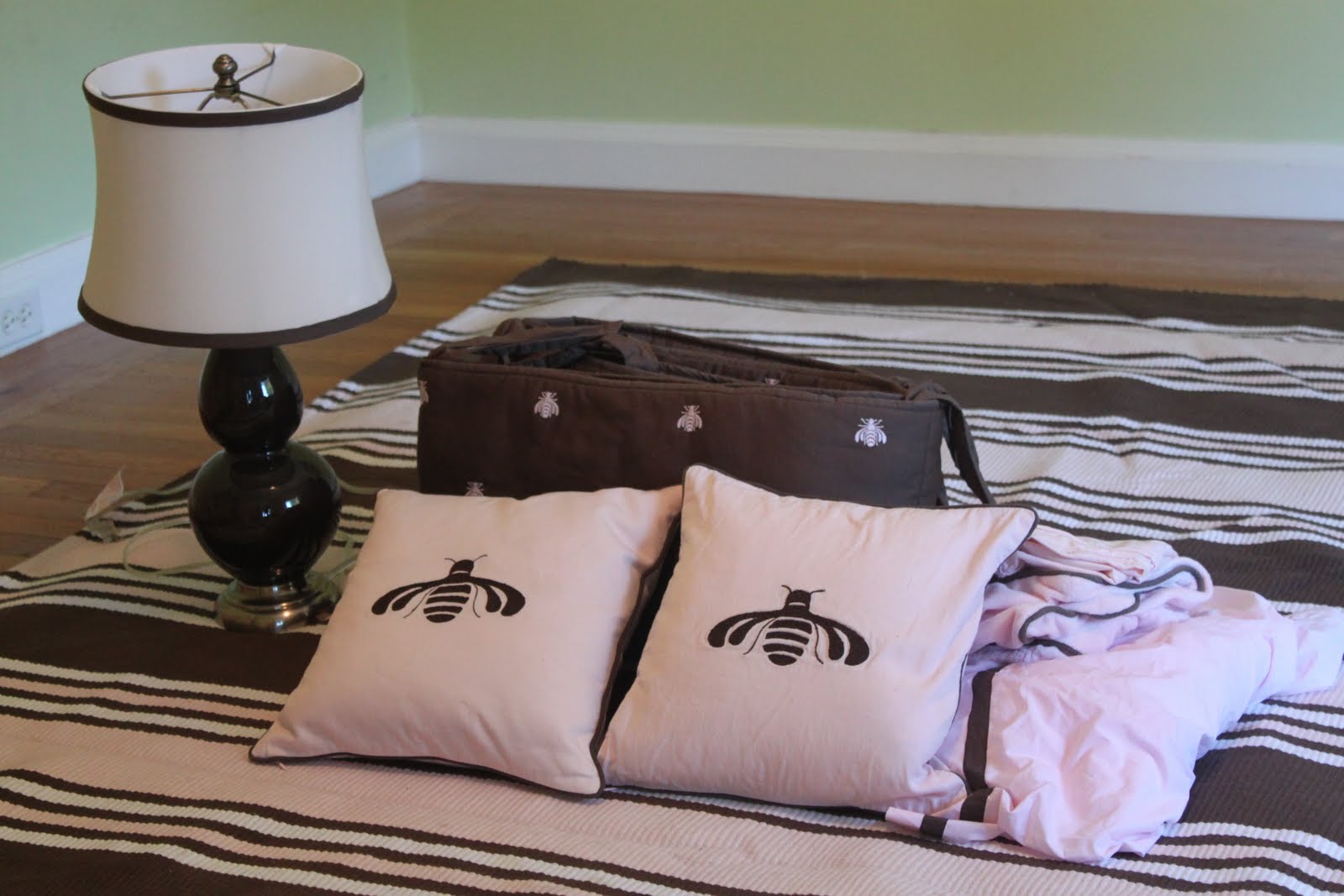 Living Livelier Blog Garage Sale!!!