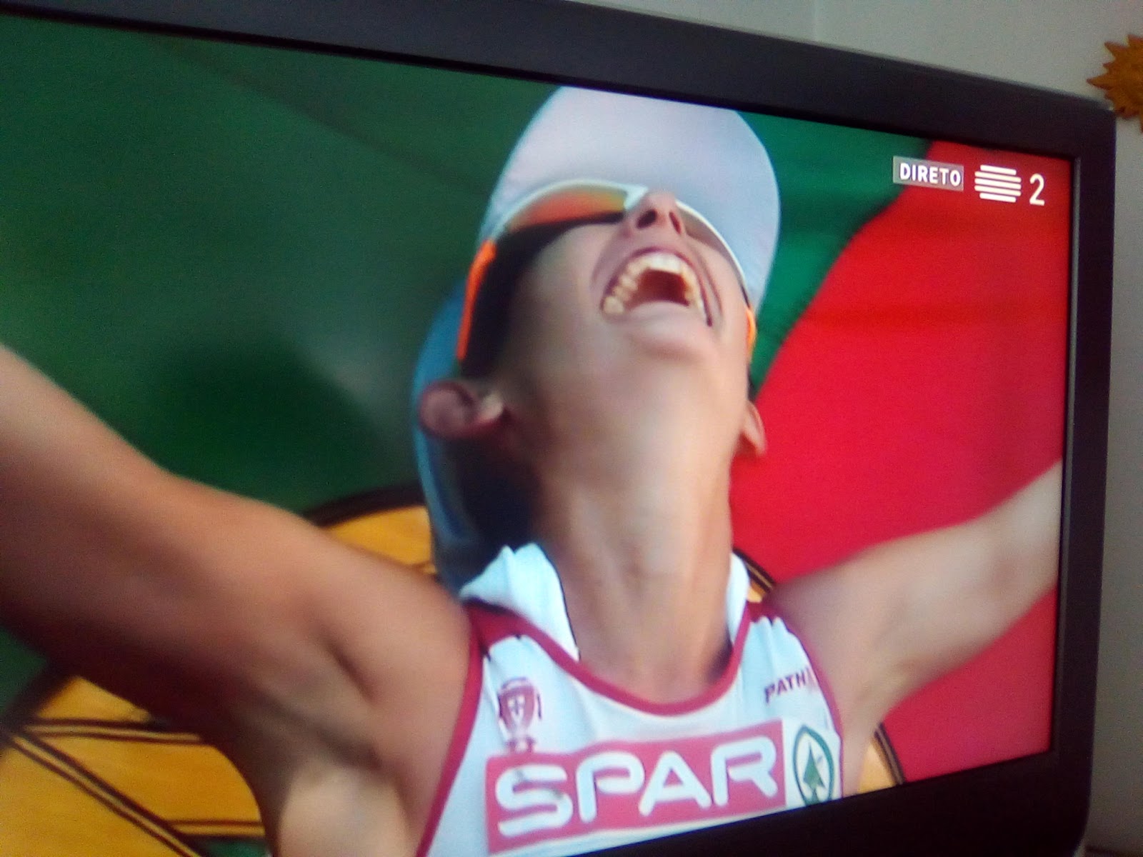 Nivelar por Cima Inês Henriques