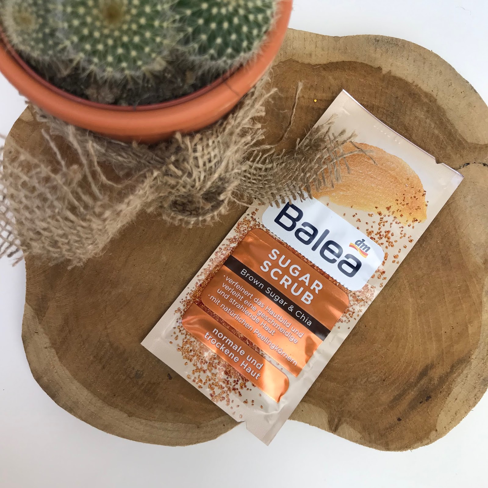 Balea Sugar Scrub Peeling Brown Sugar & Chia