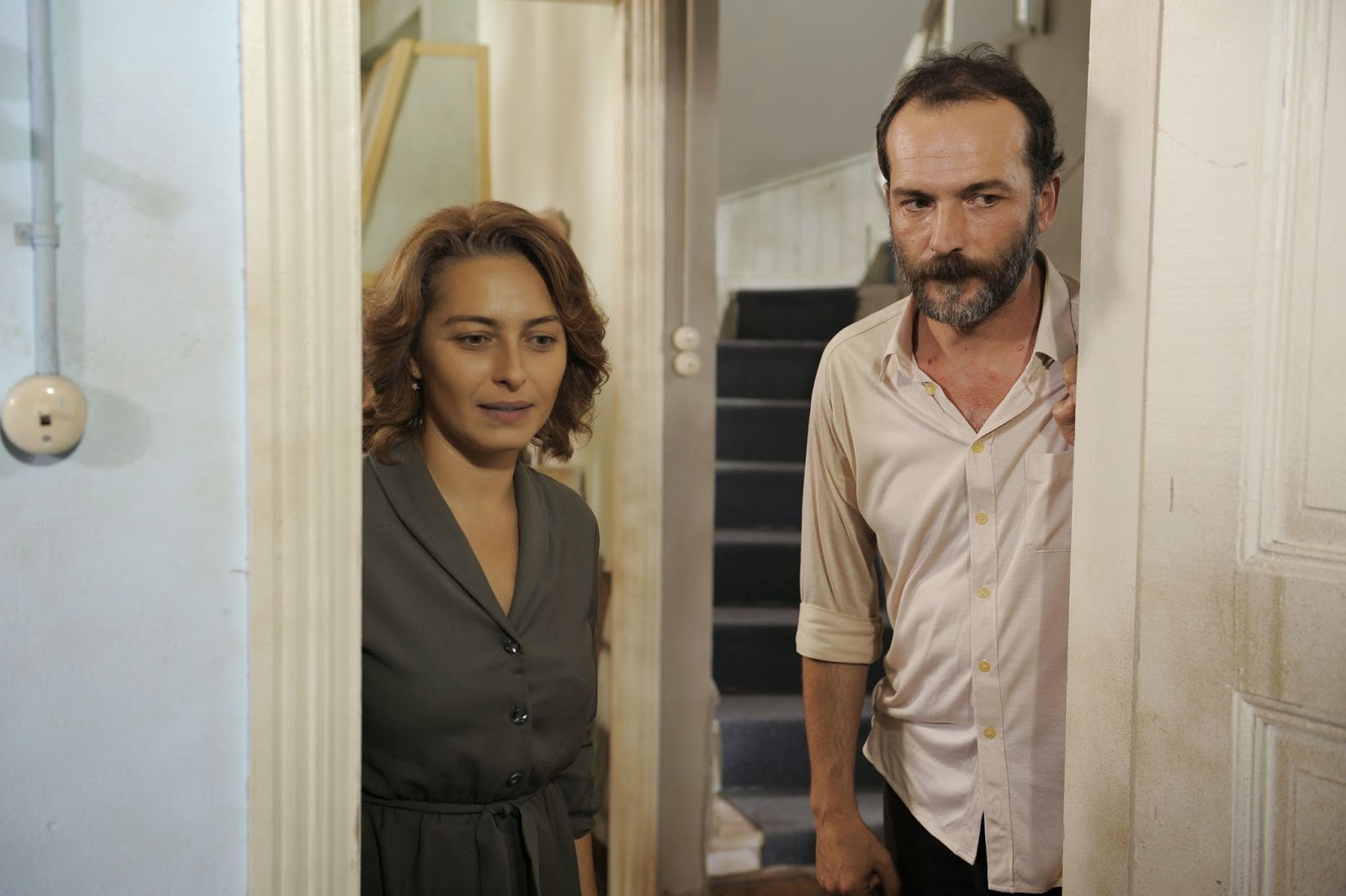 турецкий сериал айлин и сонер. турецкий сериал бесценная любовь. турк бесценное время. капитан али турецкий сериал. бесценное время турецкий сериал.