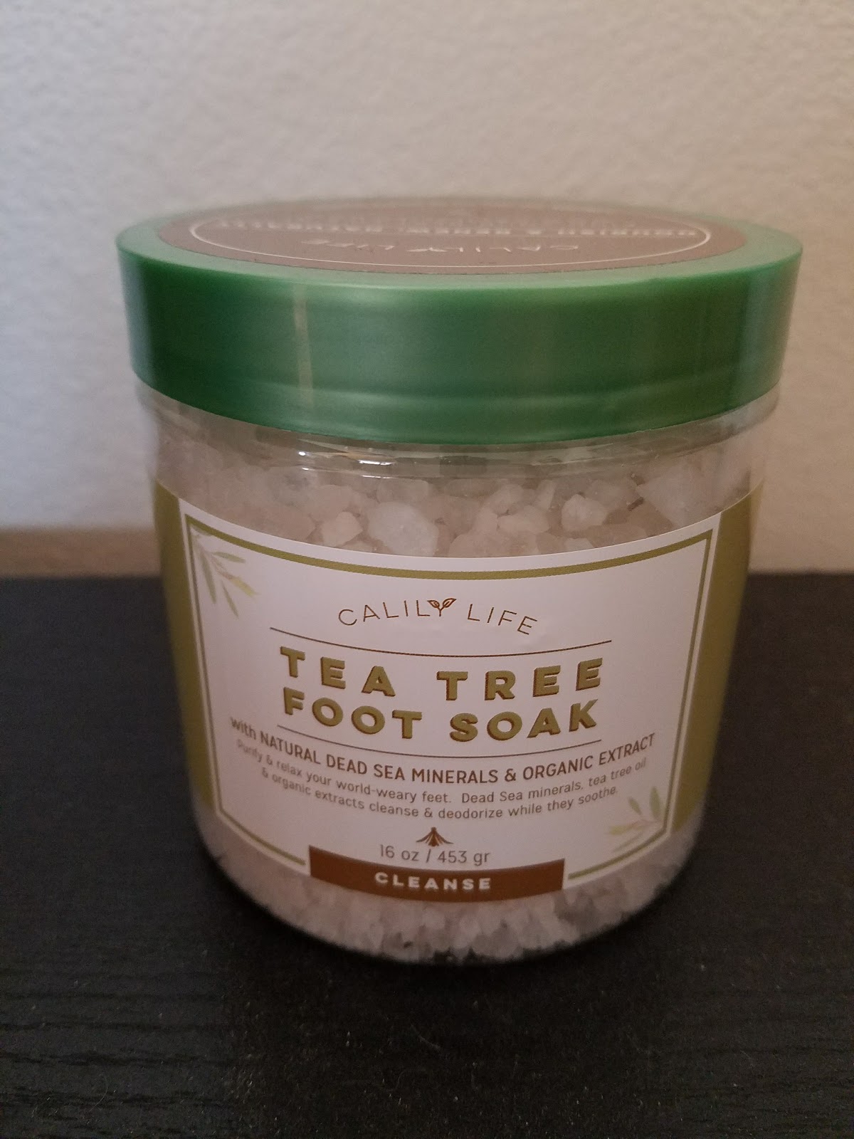 5 Stars Calily Life Organic Tea Tree Oil Foot Soak with Natural Dead Sea Minerals , 17.5 Oz