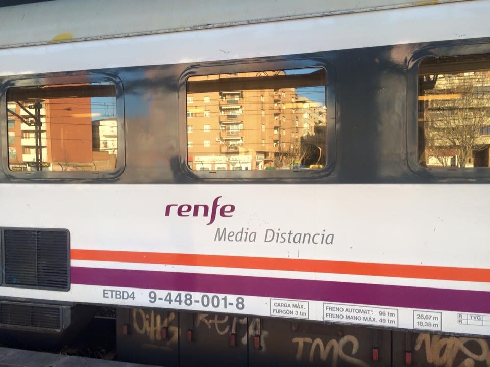 TRENES DE RENFE Renfe Media Distancia 448 en LleidaPirineus
