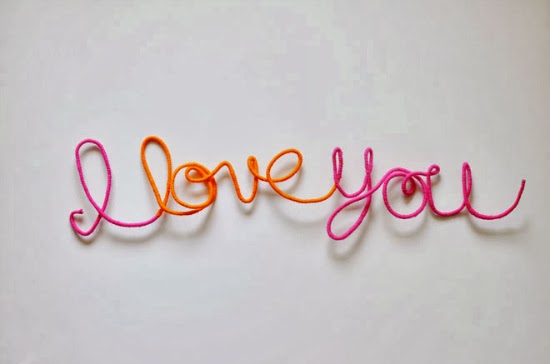 http://mycakies.com/2014/01/diy-i-love-you-yarn-sign/
