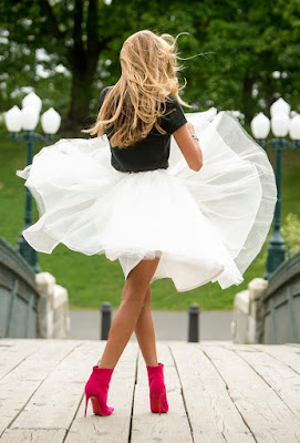Fashion trends | White tulle skirt with fuschia ankle heeled booties ...