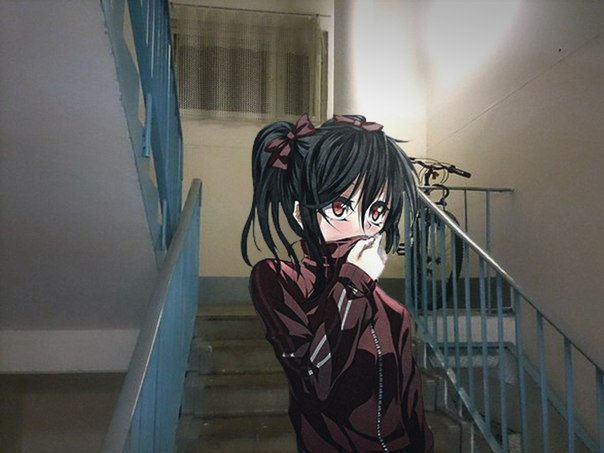 Dziewczyna z anime na schodach