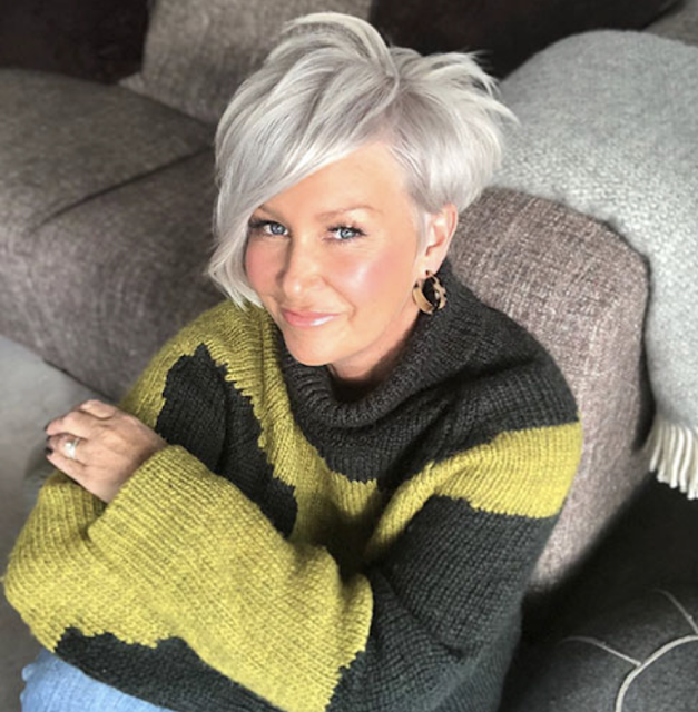 2019 short haircuts for women over 50