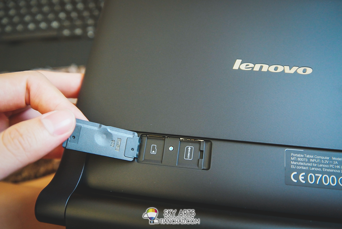 MicroSIM and MicroSD Card slot behind the Lenovo Yoga Tablet 2 with Windows
