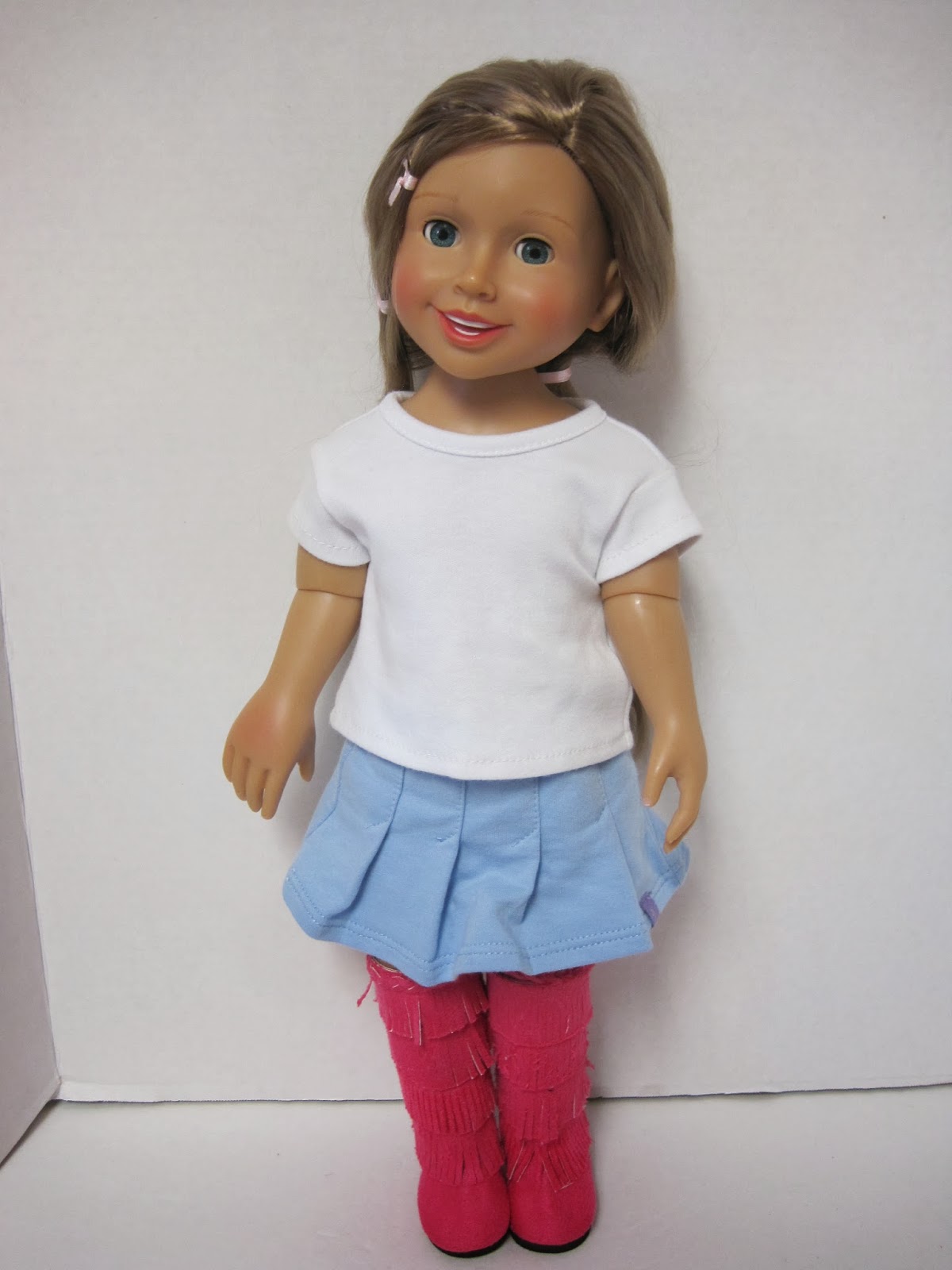 Never Grow Up: A Mom's Guide to Dolls and More: Via E Alexis Doll Review