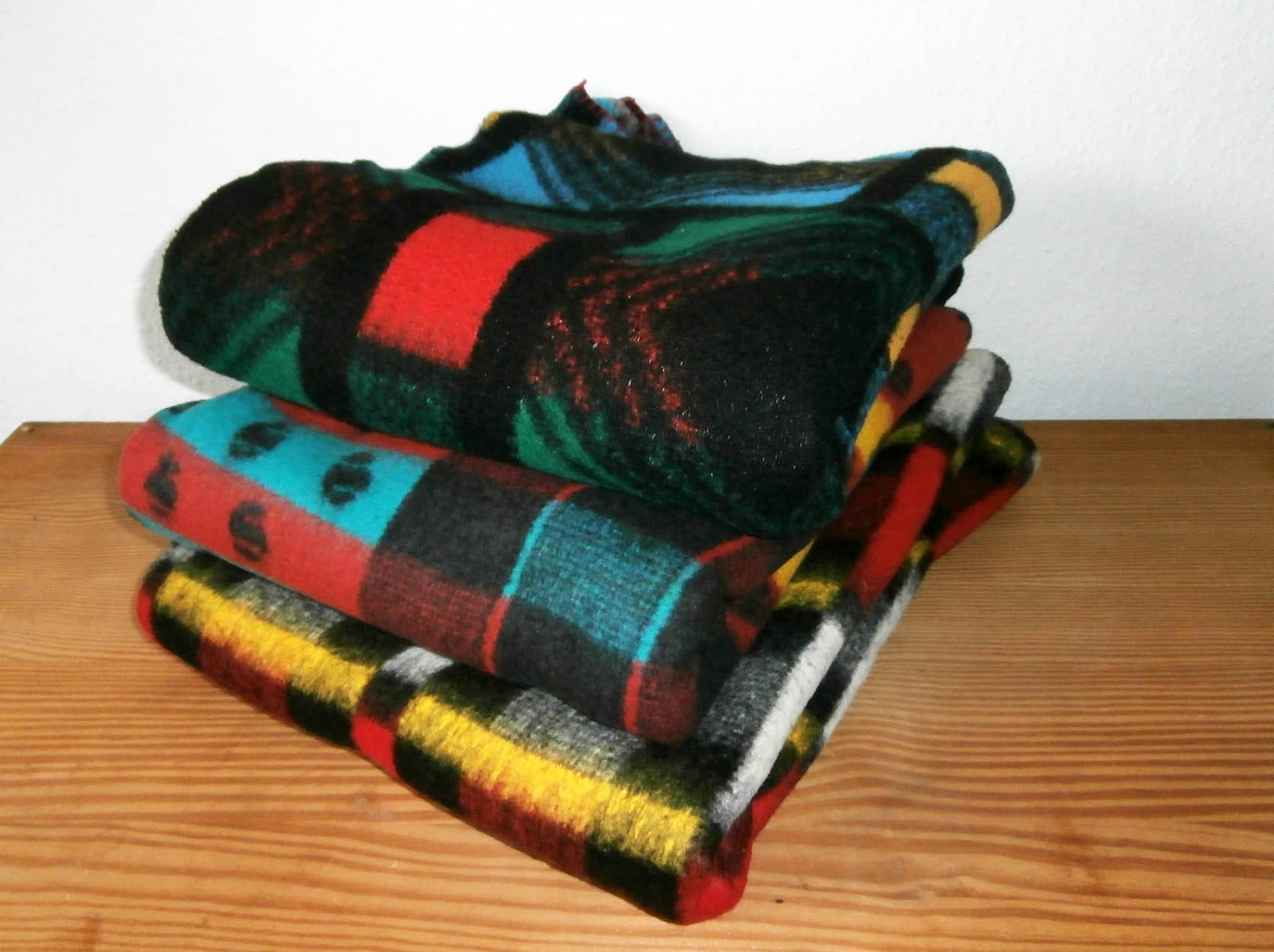 Vintage Retro Blankets Museum Blankets from the '50s, '60s and '70s