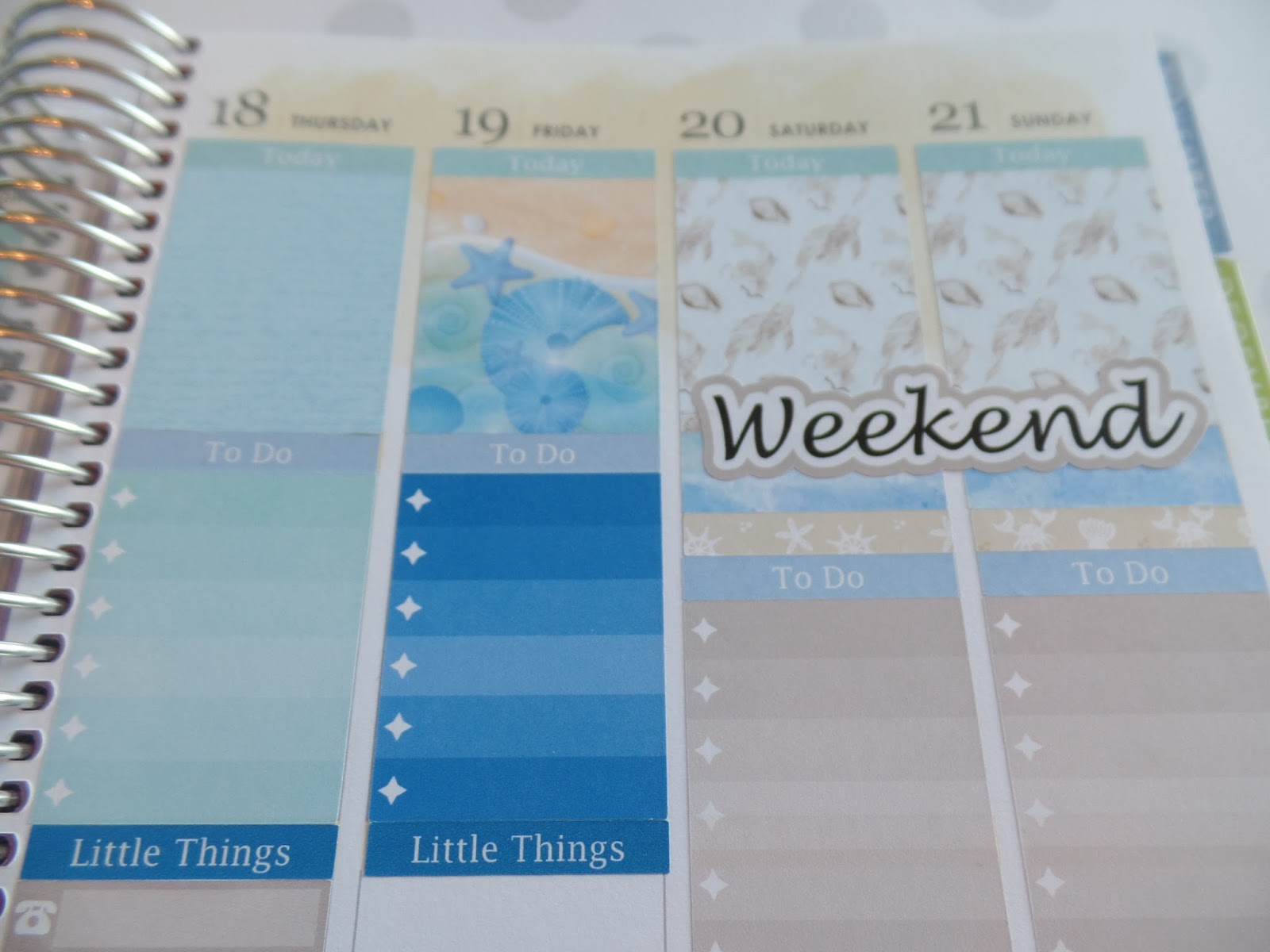 The Planner's Hedge The Happy Planner VS Erin Condren's Life Planner a