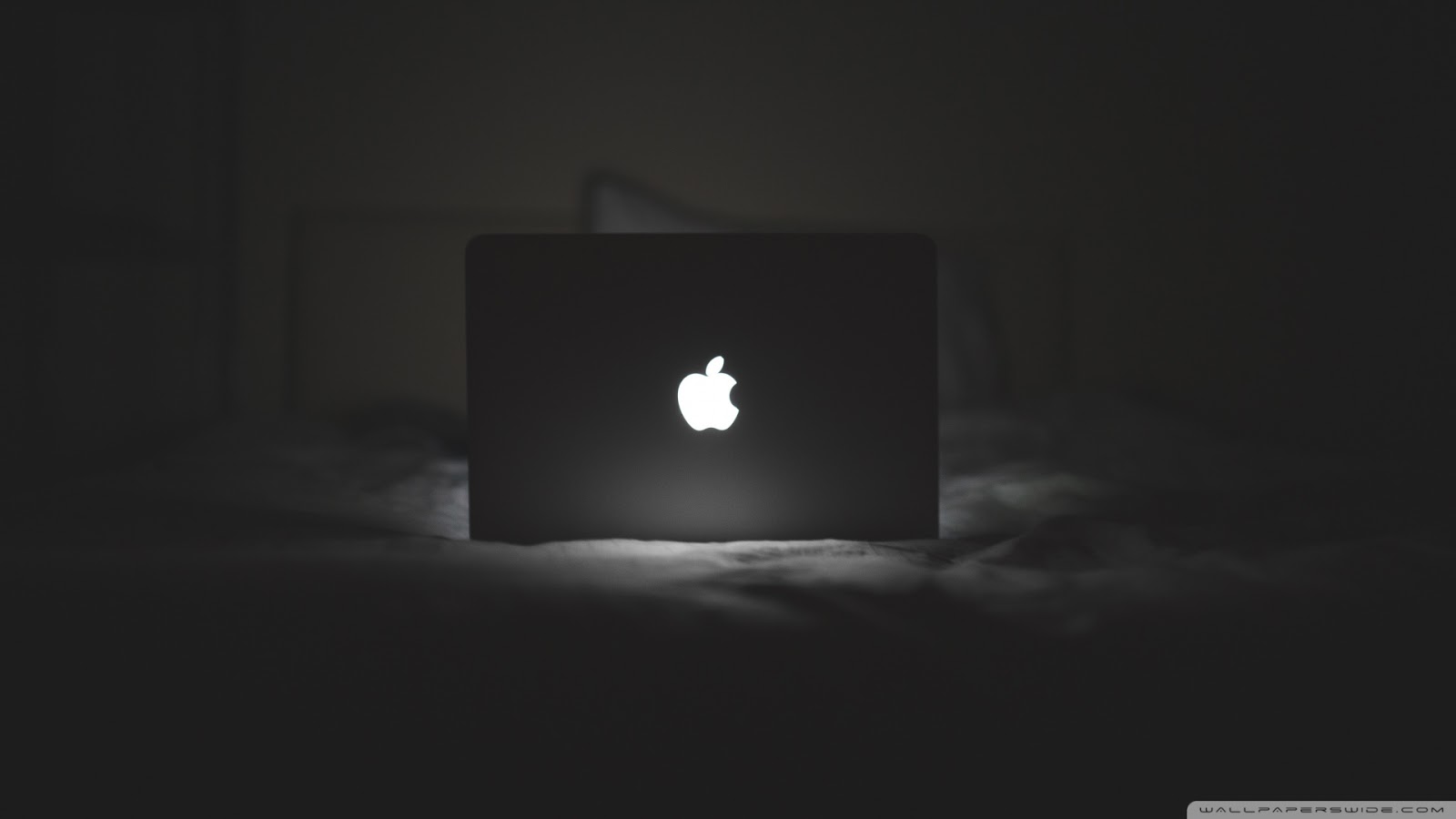 Black Macbook Wallpaper-Full HD Wallpapers