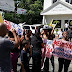  Protestan frente a la provincial de Salud Moca en contra del Zika