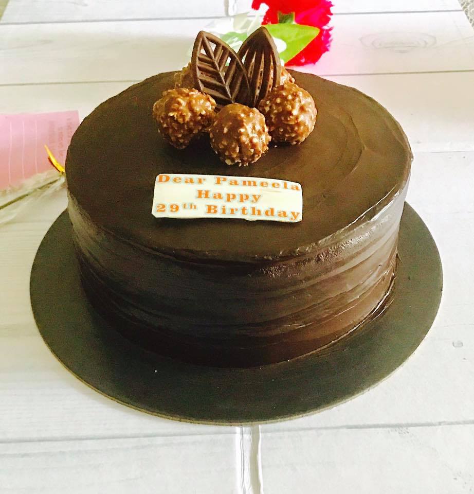 Izah's Kitchen Halal Cafe cakes Singapore