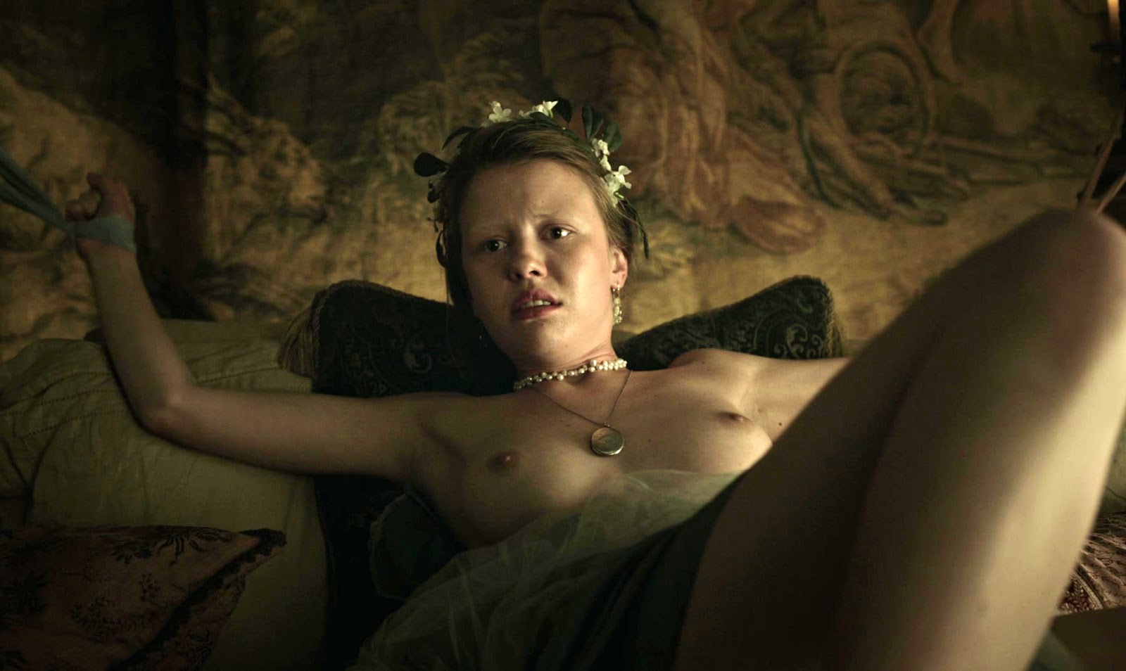 A cure for wellness nude scene - 🧡 Free Mia Goth Nude Girl No.1.