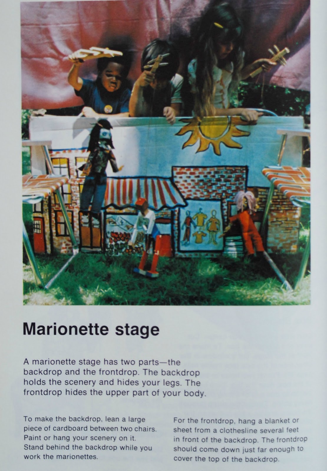http://3.bp.blogspot.com/-QS4hViEc3XM/Tsm683_tcoI/AAAAAAAABSk/QB1ipxhkvac/s1600/make+and+do+childcraft+marionette+stage.jpg