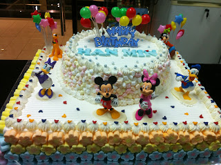 Han Min Clubhouse birthday cake