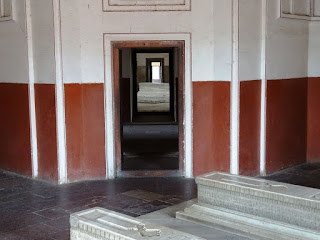 inner view of Humayun's Tomb, delhi