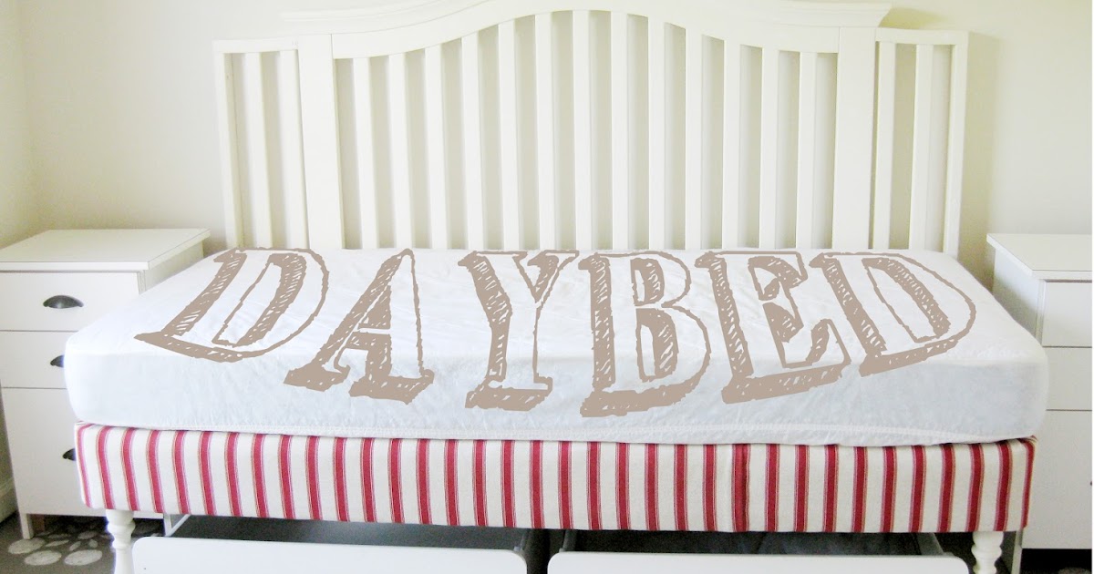 Daybed From Box Spring + Legs Remodelando la Casa