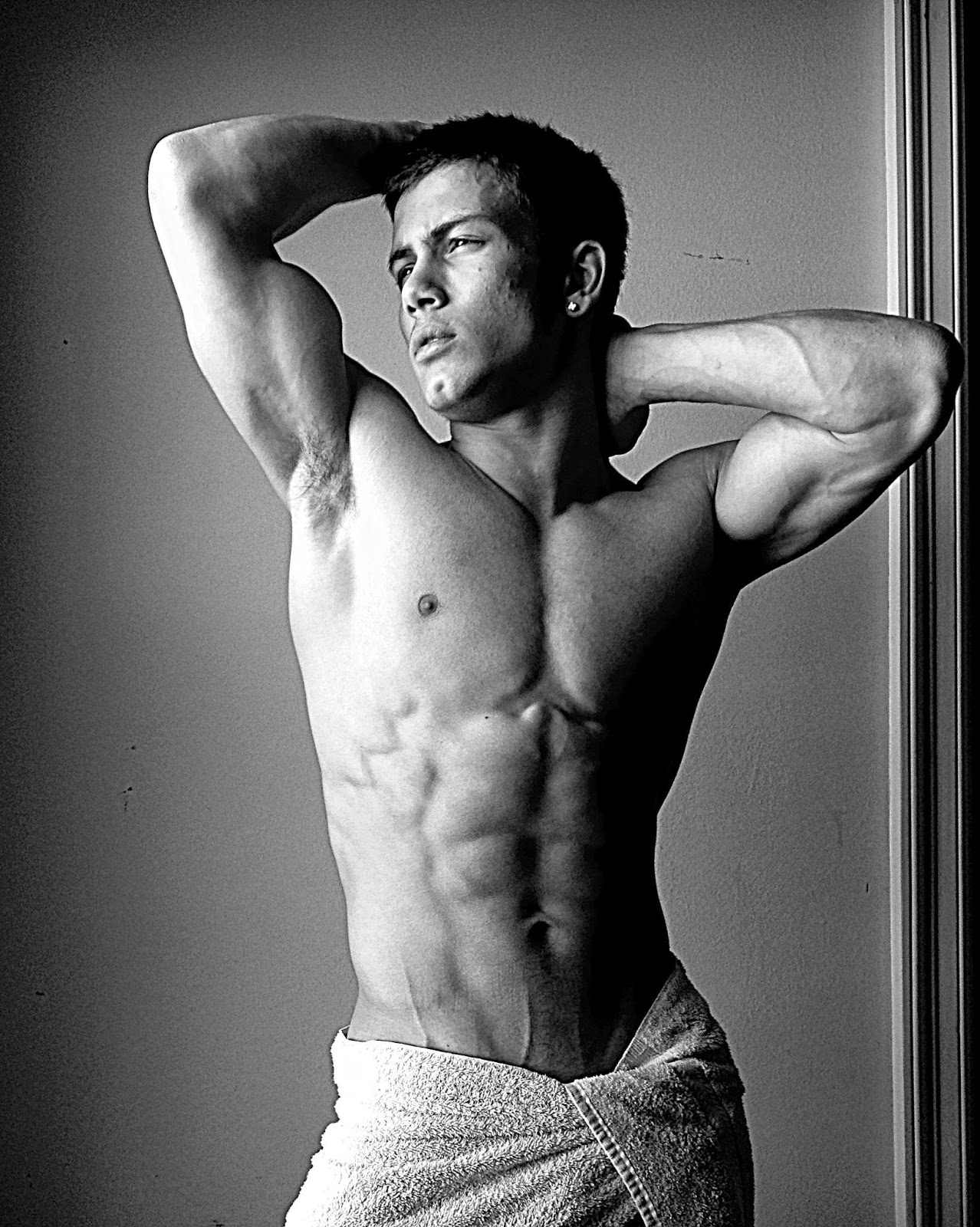 El Lavadero de las Muñecas: MICHAEL HOFFMAN PRESENTA NUEVO VIDEO PORNO