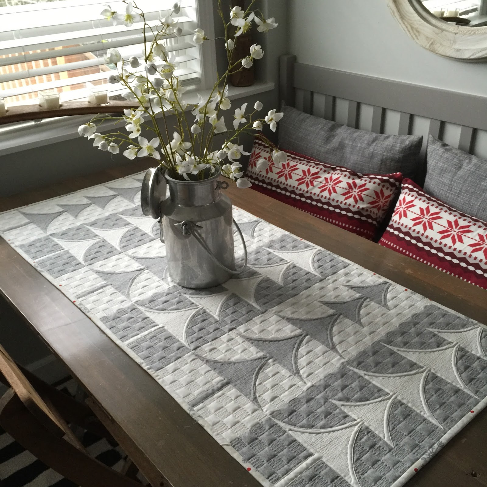 Quilt Inspiration Free pattern day Christmas Table Runners!