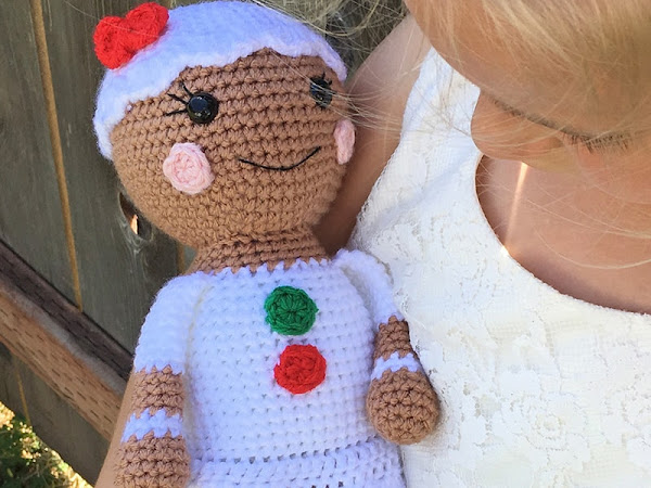 Amigurumi Gingerbread Girl - A Free Crochet Pattern