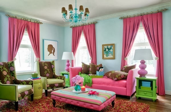 sala con sillón rosa