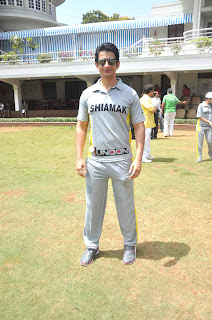 Celbs Played Cricket for 'Junnon' charity match