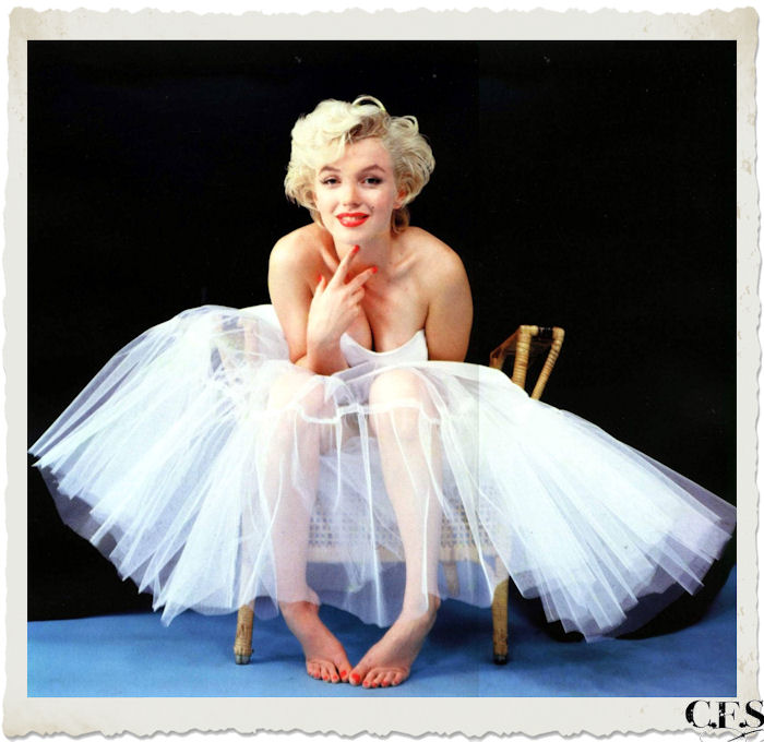 Marilyn Monroe in tutù bianco