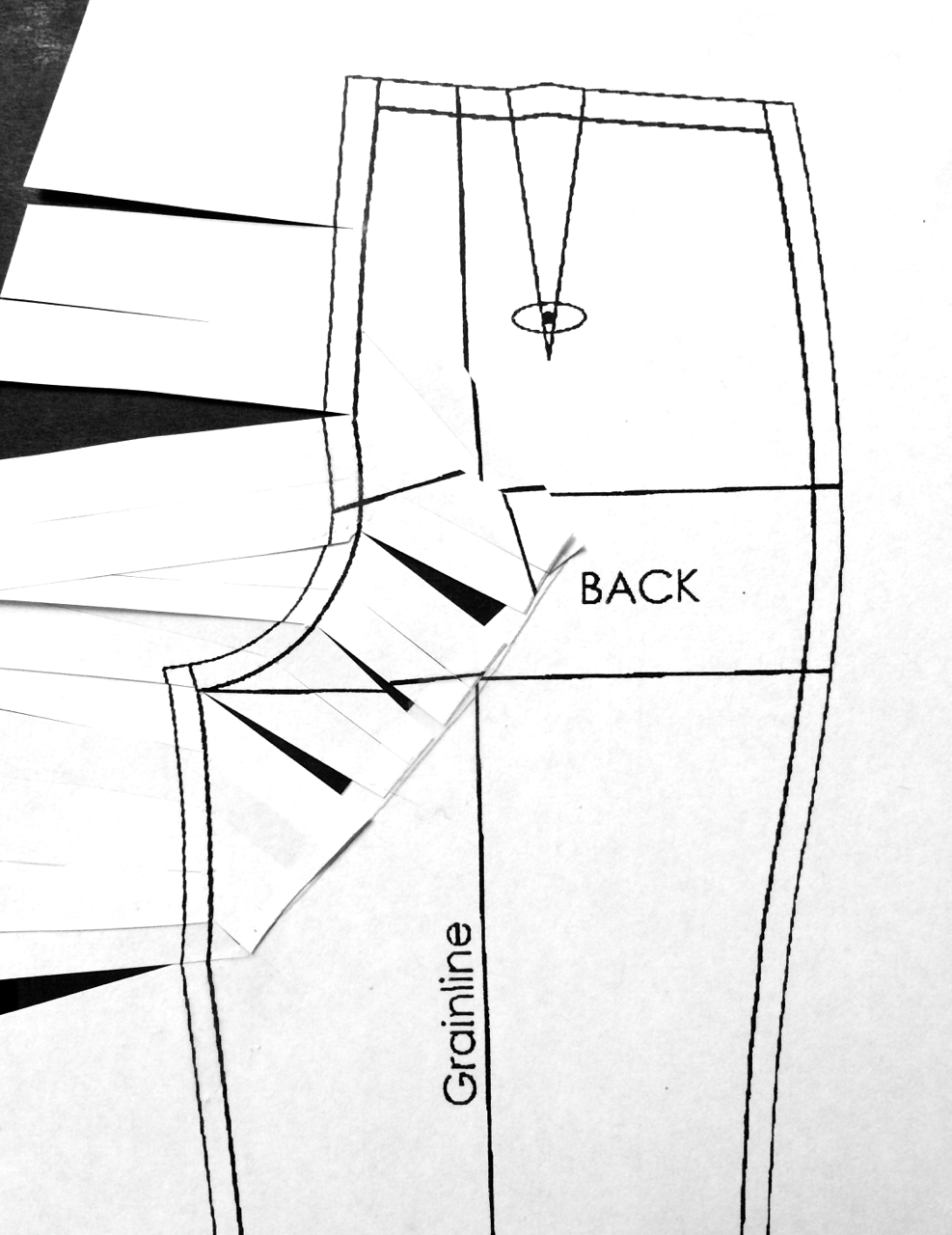 Cation Designs: That Diagonal Pants Dart!